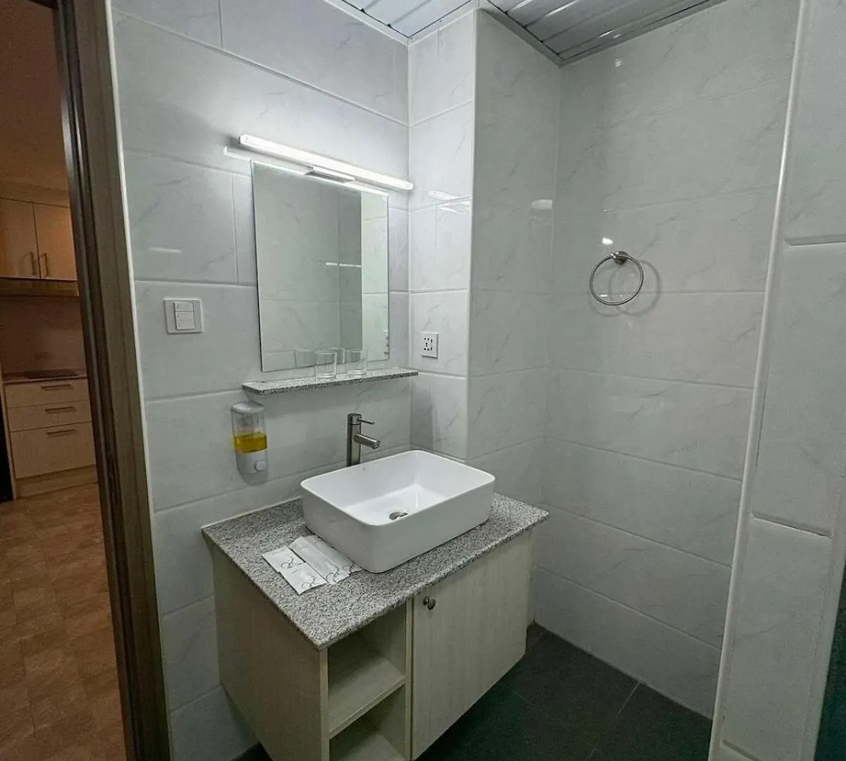Sheryll Escapes - La Grande Phase 2, Grand King Studio 517 With Balcony, Wifi & Netflix Ángeles 0*,